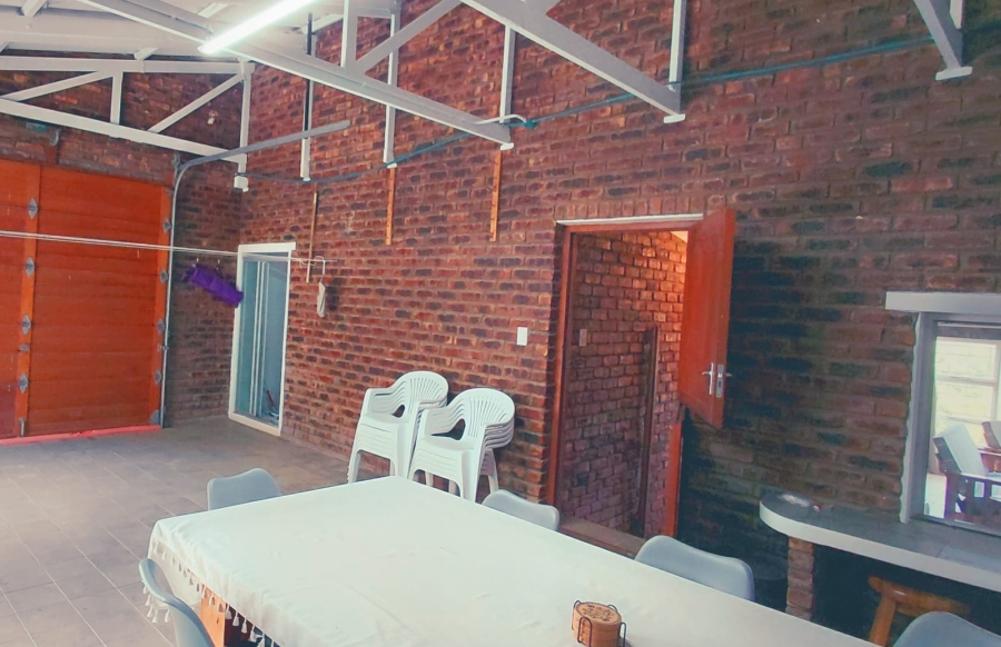 4 Bedroom Property for Sale in Oyster Bay Eastern Cape